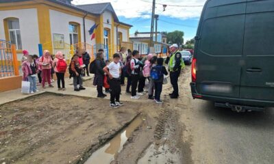 Pentru siguranța elevilor, microbuzele școlare la control featured image