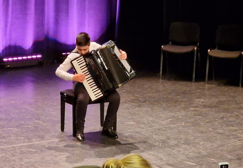 00premiu franta andrei3