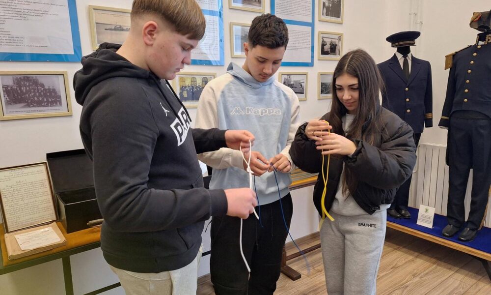 Elevi de la „Grigore Moisil”, oaspeții Flotilei Fluviale