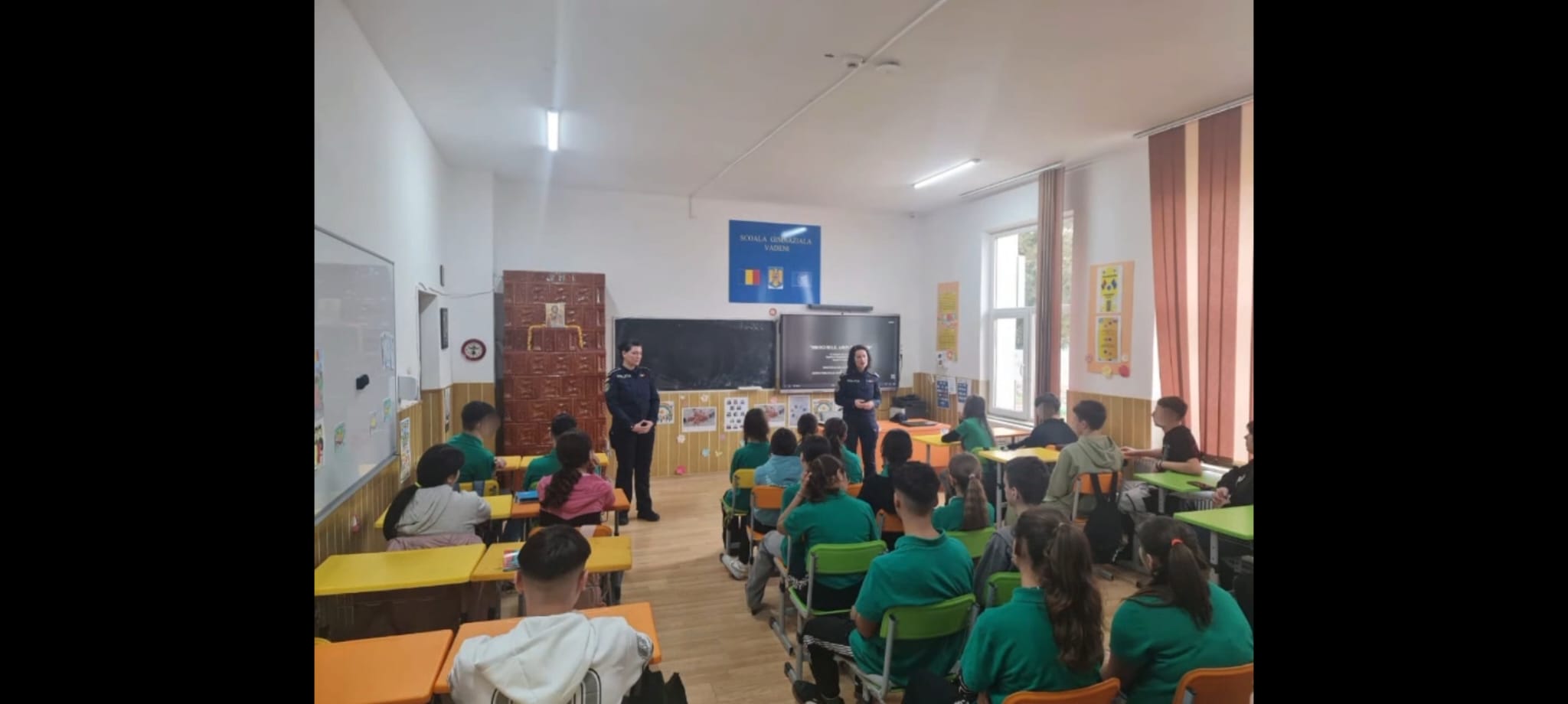 Siguranța minorilor, acasă, la școală și pe internet