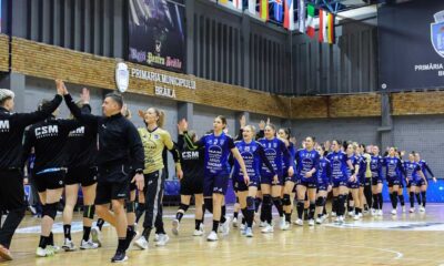 Spectacol handbalistic în Polivalentă