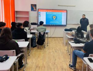 Elevii de la Liceul de Arte, față în față cu jandarmii