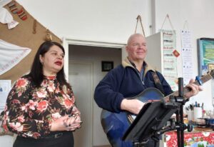 Omagiu adus FEMEII la Uniunea Județeană „Solidaritatea” a Pensionarilor