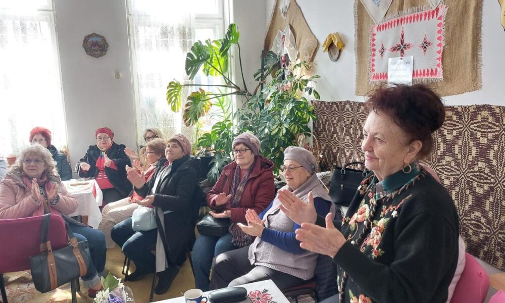Omagiu adus FEMEII la Uniunea Județeană „Solidaritatea” a Pensionarilor