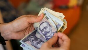 Beneficiile sociale, plătite mai devreme în această lună