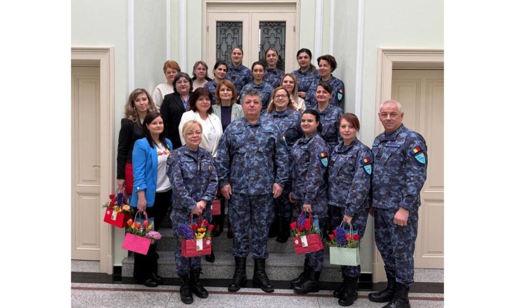 Flori și mărțișoare la Comandamentul Flotilei