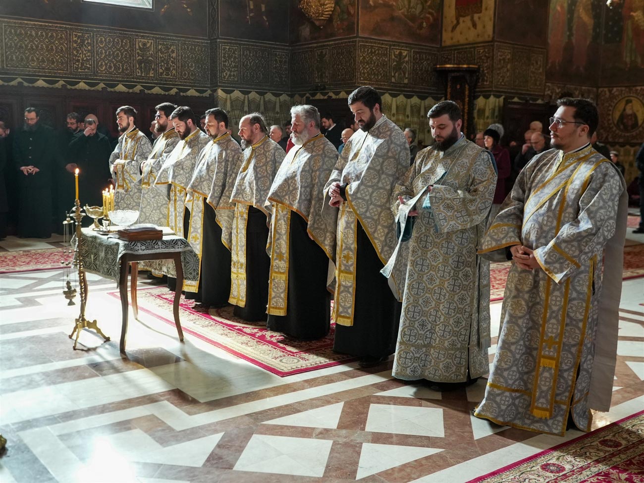 Preoții care activează în instituțiile sociale, față-n față cu ierarhul Dunării de Jos