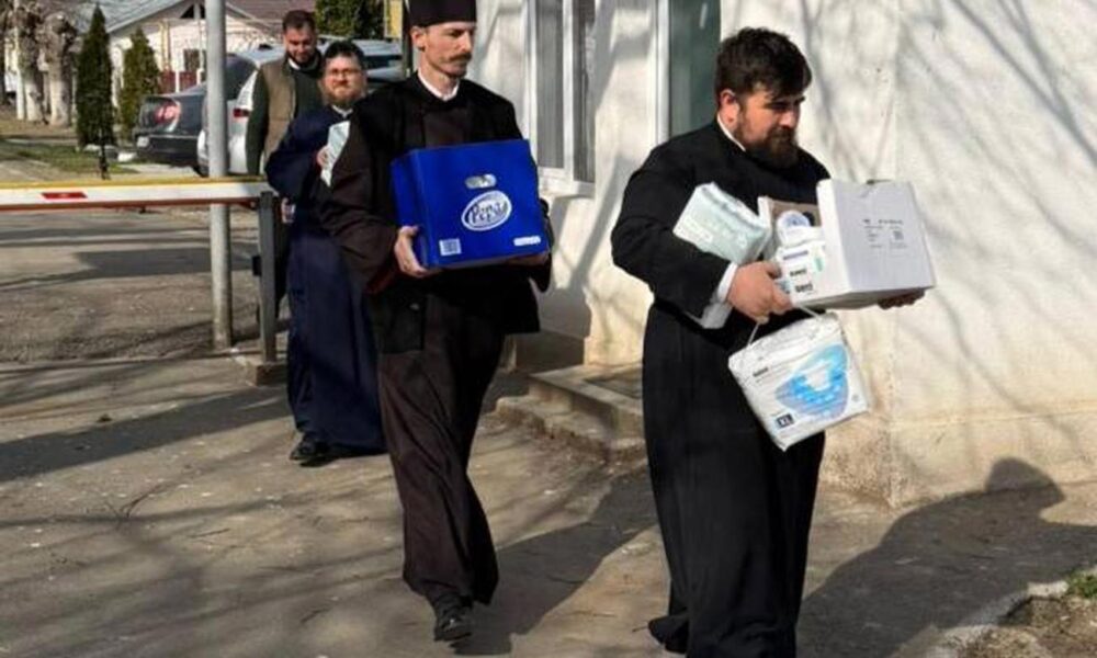 Milostenie la azilul de bătrâni Ianca