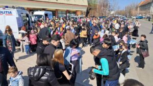 Polițiștii brăileni în «misiune», cu focuri de armă, autospeciale cu alarmă și câine de urmă