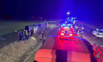 Accident grav în Galați. Un autocar cu 44 de persoane s-a răsturnat, iar un pasager a murit