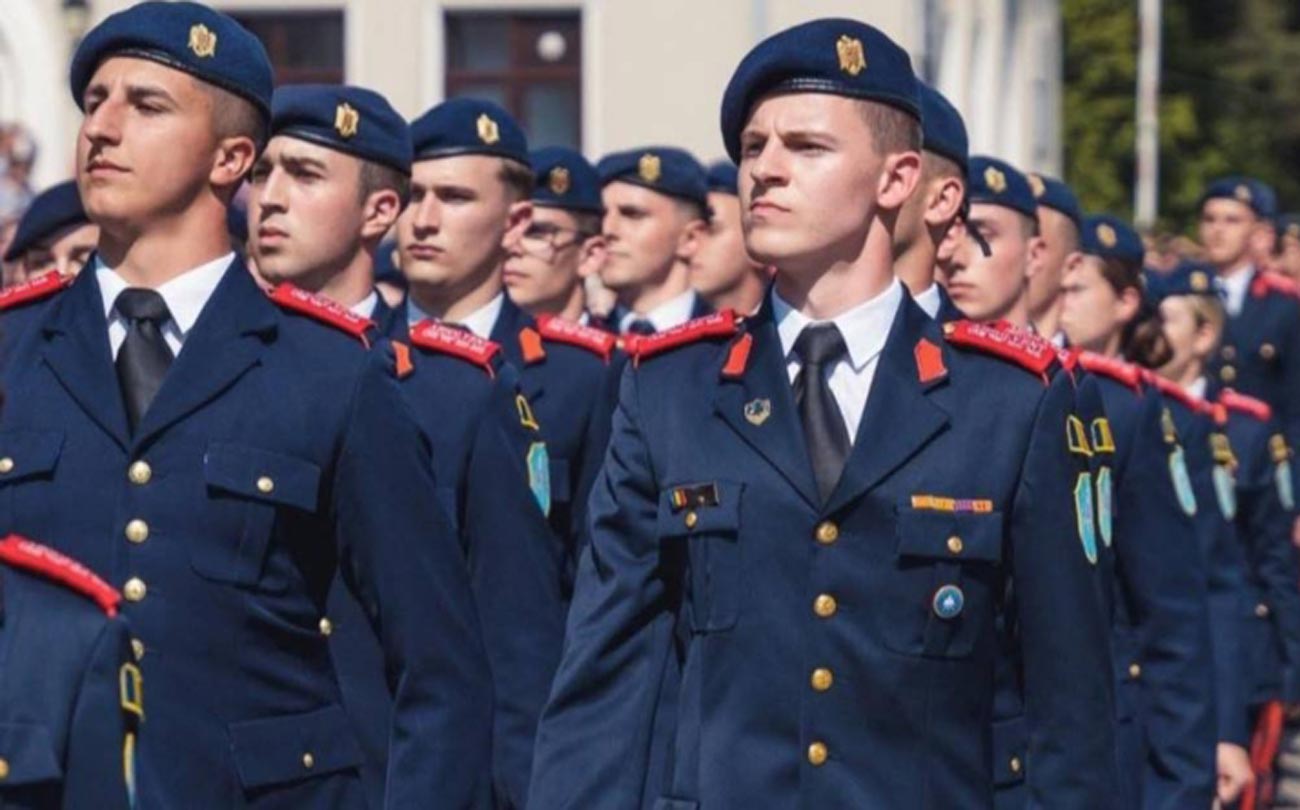 Câte locuri pune la bătaie Armata în învățământul liceal militar