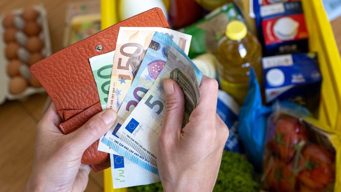 Plafonarea prețurilor la alimentele de bază expiră în aprilie 2026. Ce produse se pot scumpi