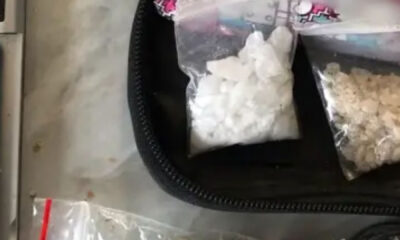 Bărbat din Brăila arestat după ce a fost prins cu droguri, macetă și pistol airsoft în mașină. Avea și permisul suspendat