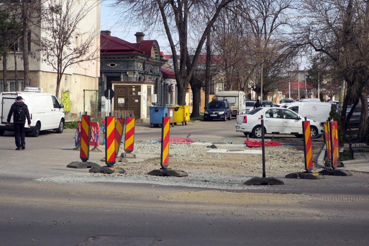 Reparațiile din intersecția Plevnei cu Gării, finalizate ”mâine - poimâine”