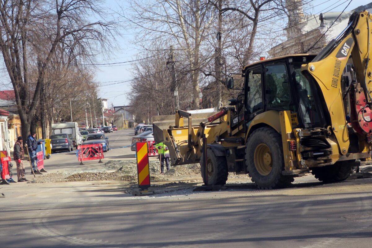 Reparațiile din intersecția Plevnei cu Gării, finalizate ”mâine - poimâine”