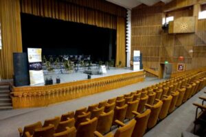 Ce se mai întâmplă la Casa Tineretului