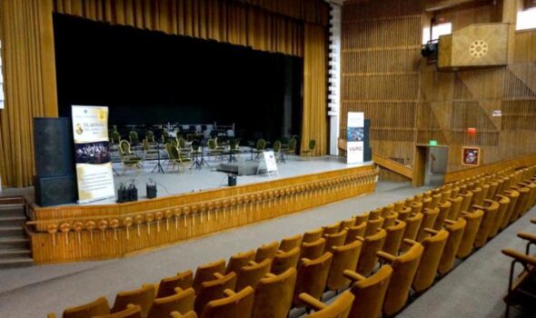 Ce se mai întâmplă la Casa Tineretului