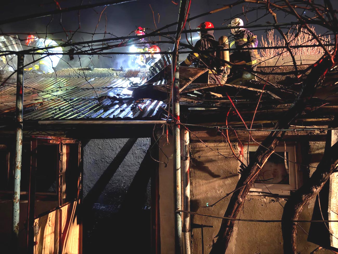 72 de ore de foc pentru pompierii brăileni