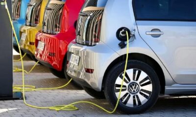 Scumpirea carburanților crește vânzările de mașini electrice