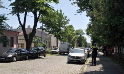 Ucigașul de mamă, 20 de ani închisoare. A ucis-o cu 150 de lovituri cu foarfeca