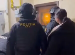 Percheziții la Brăila. Vizat este comerțul ilegal cu bijuterii