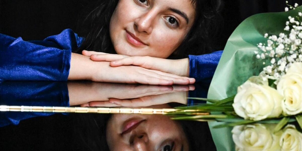 Olimpică la Psihologie, pianistă de succes! Sara Adriana Leu, o artistă completă