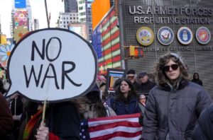 Proteste în SUA împotriva lui Donald Trump. Manifestanții au denunțat „războiul ilegal” început de președinte