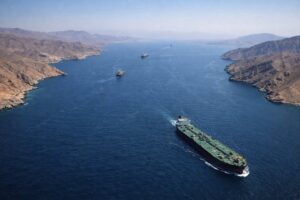 Iranul pregătește taxe pentru tranzitul prin Strâmtoarea Hormuz