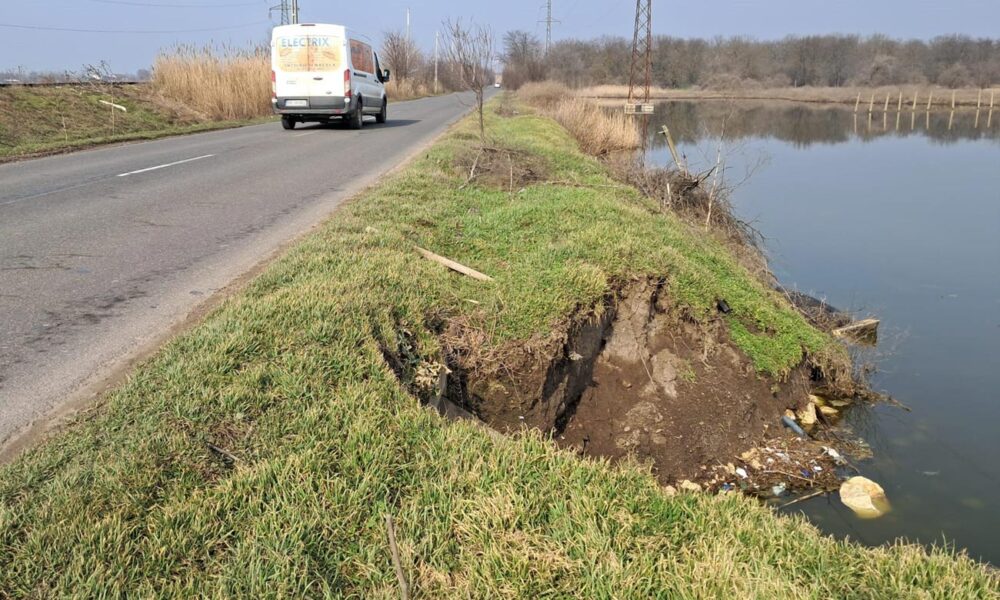 Surpare periculoasă pe DC 8, în ”coada” Lacului Sărat