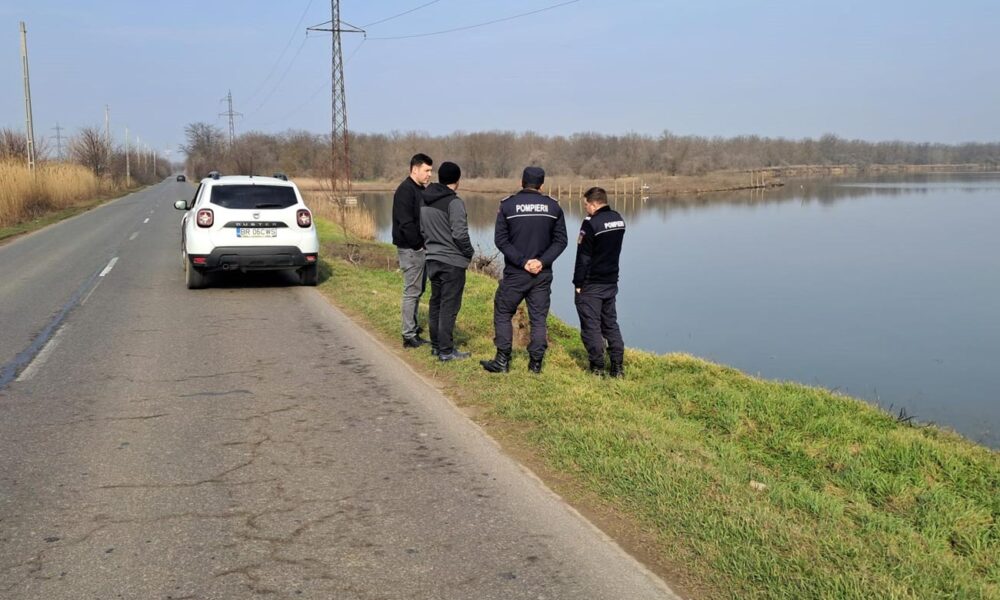 Surpare periculoasă pe DC 8, în ”coada” Lacului Sărat