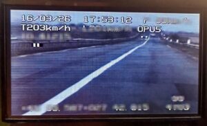 VITEZĂ EXTREMĂ! Șofer începător, prins cu 203 km/h în zona localității Silistraru