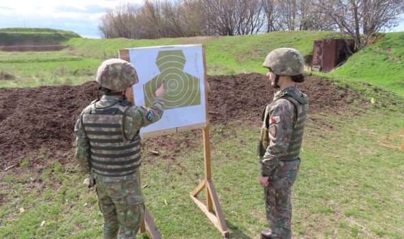 „Soldatul anului”. Cei mai buni militari, premiați la Batalionul 72 Geniu