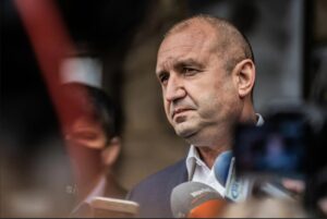 Bulgaria | Victorie clară pentru Rumen Radev: peste 44% și majoritate parlamentară