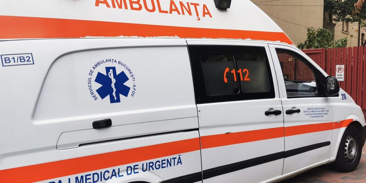 Tentativă de suicid la o unitate bancară din Brăila: Un agent de pază s-a tăiat la gât, iar medicii luptă pentru a-i salva viața