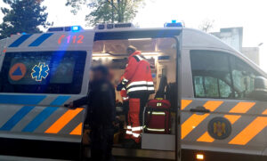 Bărbat ajuns la spital după o agresiune pe strada Pietății