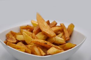 De ce cartofii „furați” din farfuria altuia par mai gustoși: explicația surprinzătoare a cercetătorilor