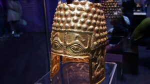 Coiful de la Coțofenești, recuperat de poliția olandeză. Obiectele furate ar fi fost găsite, dar autoritățile nu confirmă oficial