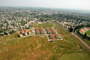 Terenuri de sport și locuri de joacă în Lacu Dulce