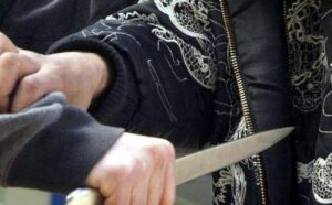 Tentativă la omor asupra traficantului de droguri. Motivarea instanței: fapte de o agresivitate extremă!