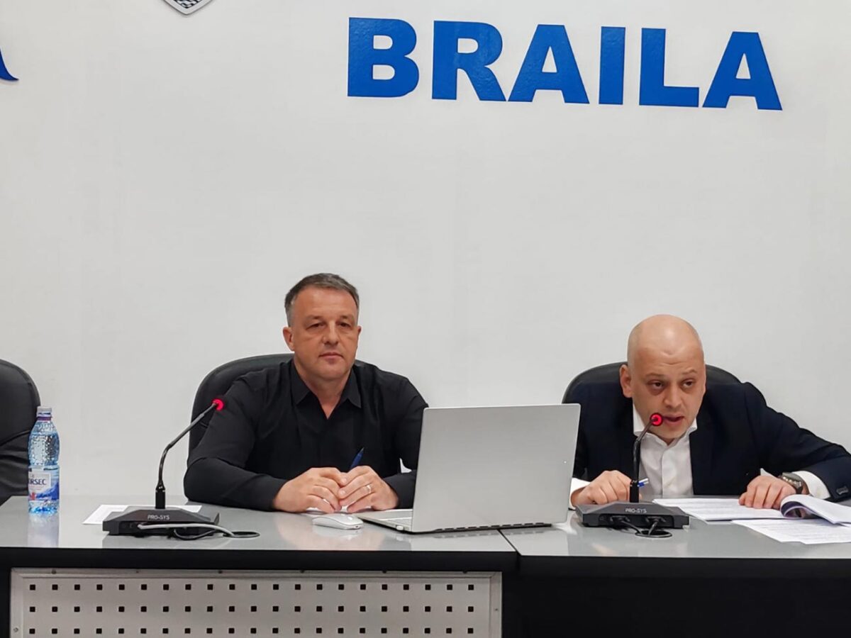 Terenuri de sport și locuri de joacă în Lacu Dulce