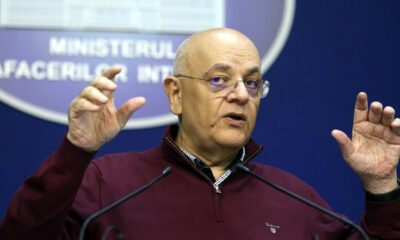 Raed Arafat, vizat într-un dosar al Parchetului Militar privind un elicopter SMURD primit din Marea Britanie – surse