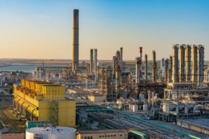 Rafinăria Petromidia și-a reluat producția