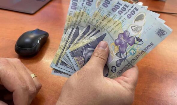 Bani lunar timp de 2 ani pentru tinerii din Brăila care se angajează pentru prima dată