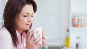 Prea multă cofeină ar putea duce la probleme cardiace grave