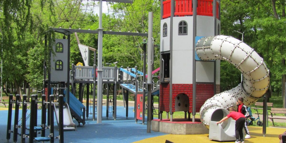 Orășelul Copiilor, din Parcul Monument, o investiție făcută să reziste