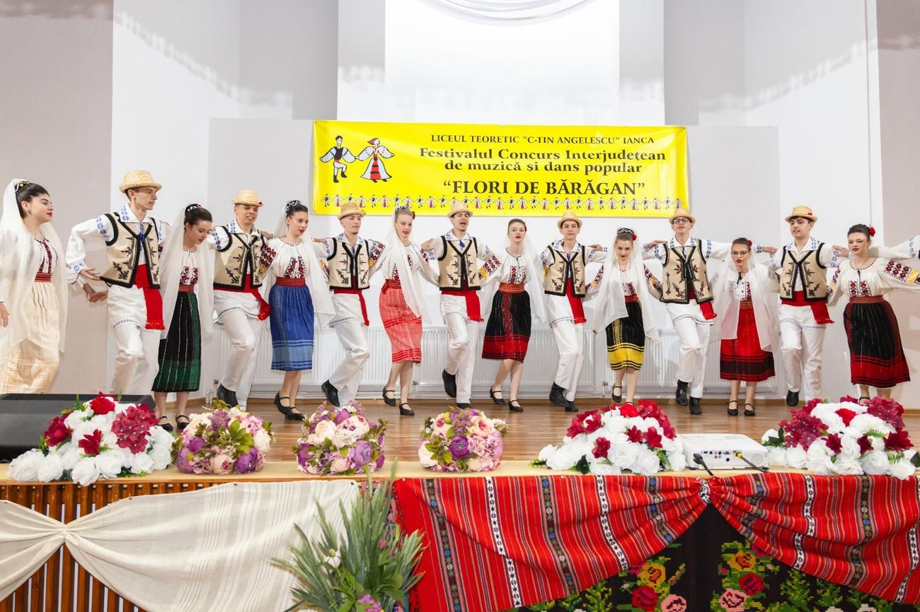 Două zile de emoție și tradiție la Ianca. „Flori de Bărăgan”, festivalul care păstrează tradiția vie