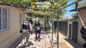 Tânăr de 24 de ani din Însurăței, în arest la domiciliu după o agresiune violentă. Victima ar fi fost lovită inclusiv în zona capului