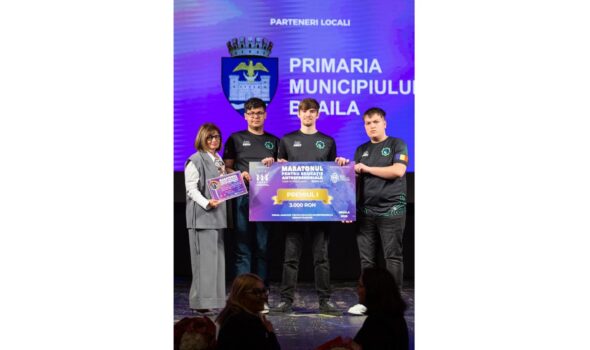 Echipa Leaf Logistics de la Liceul Teoretic “Panait Cerna”, locul I la Maratonul pentru Educație Antreprenorială, faza județeană