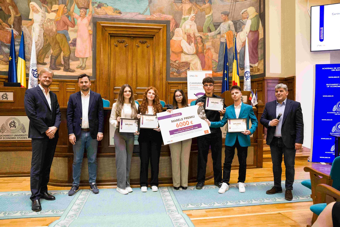Elevii de la Colegiul Național „Nicolae Iorga” din Brăila, locul 1 la Caravana de Educație Financiară