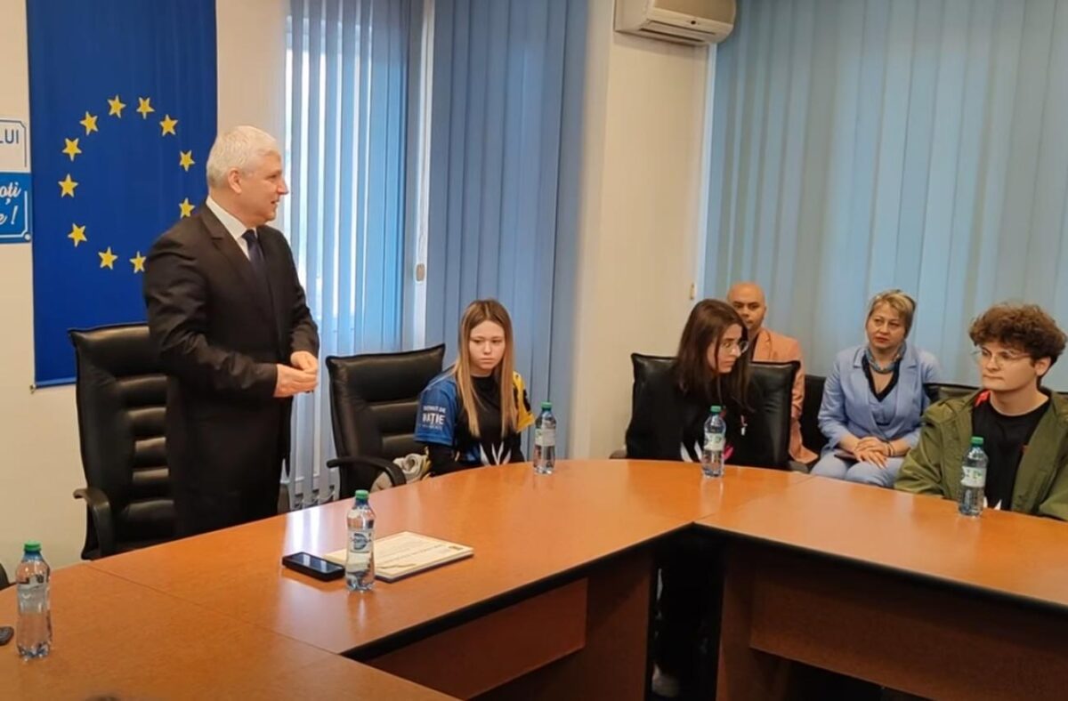Garda bătrână NU face supa bună la Prefectură! E veche și reîncălzită!